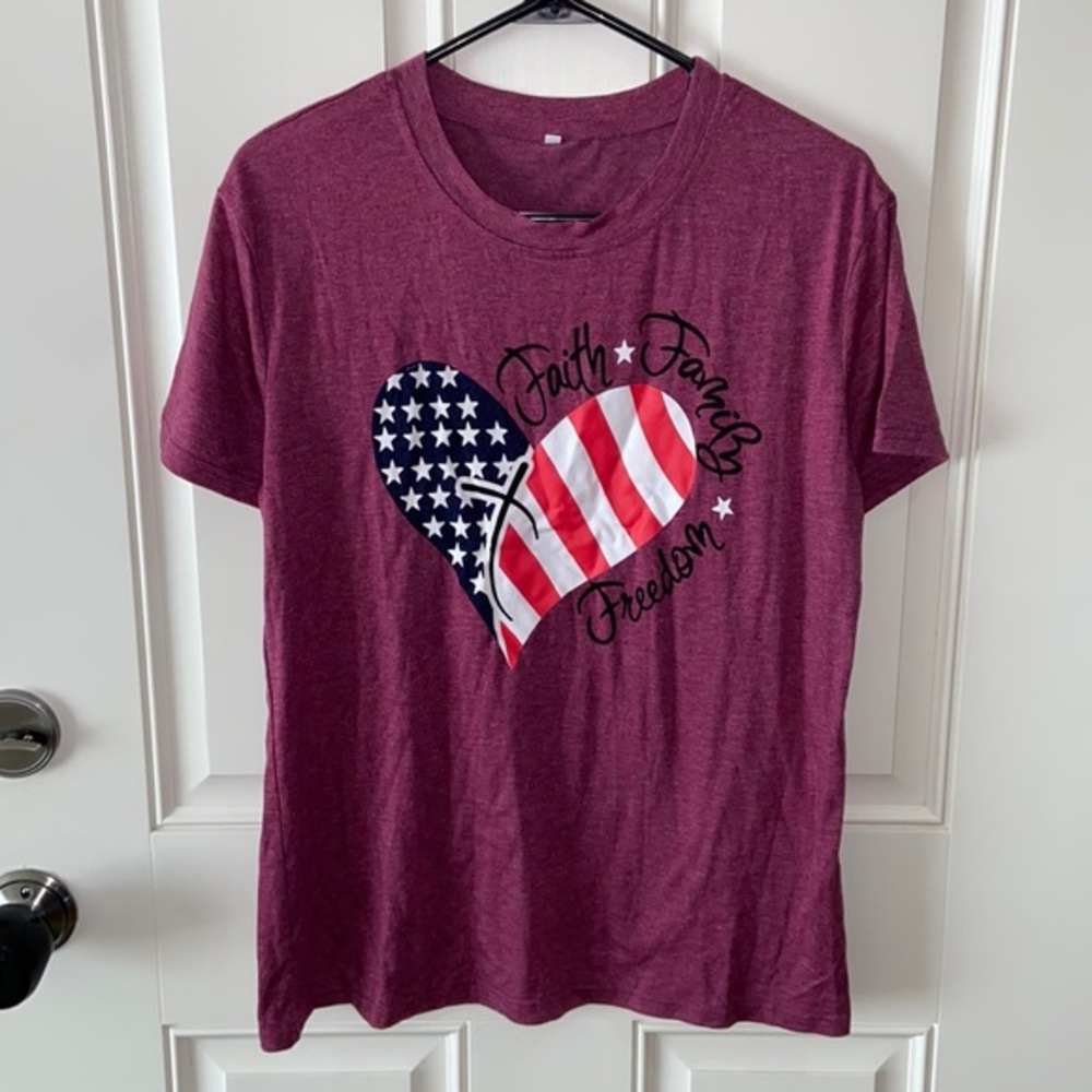 NWOT Faith, family & freedom T-shirt size medium